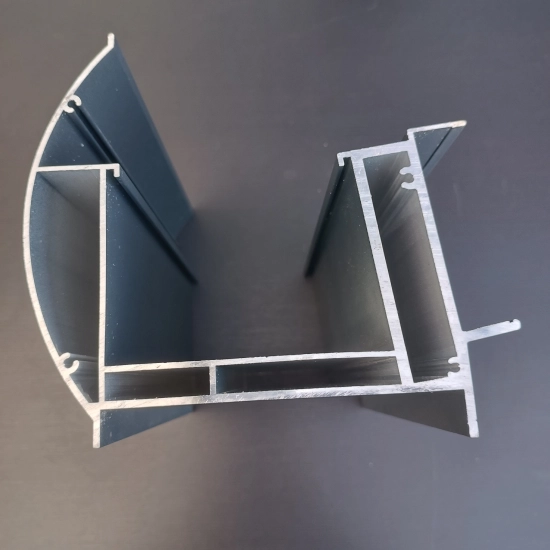 Aluminiowe zadaszenie tarasu 7m